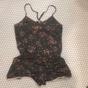 Romper (never worn)